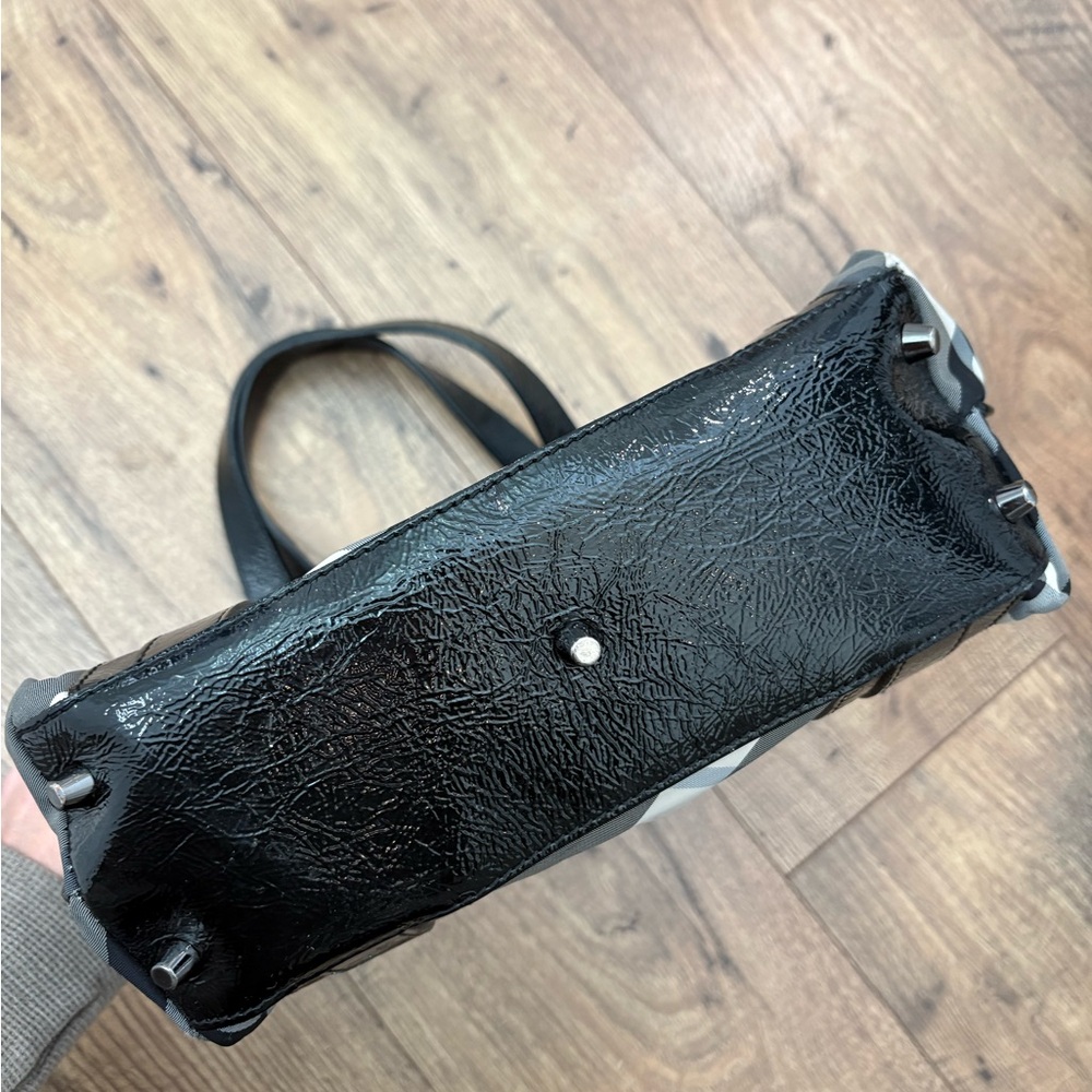 Burberry shoulder tote